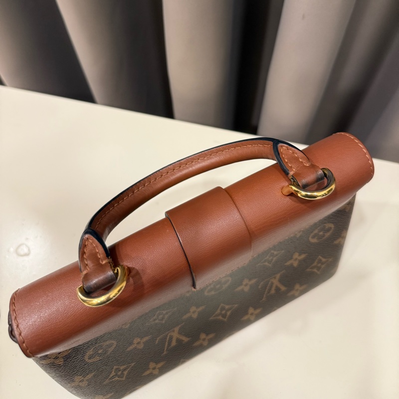 louis vuitton路易威登 lockyBB 焦糖色手提包晶片款-6