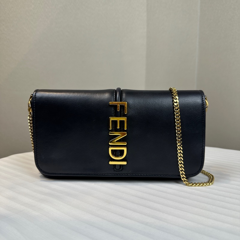 芬迪/Fendi WOC 黑色牛皮金扣鏈條斜背包 21x5x11cm21x5x11cm-0