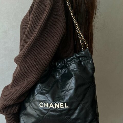 CHANEL黑色中號白字金鍊22包/AS3261