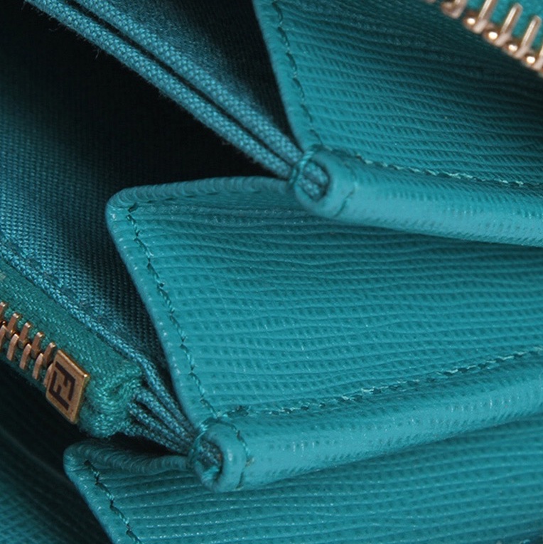 Fendi 女士 長款’Crayons’錢包均碼碼長：18cm，寬：2cm，高：10cm-3