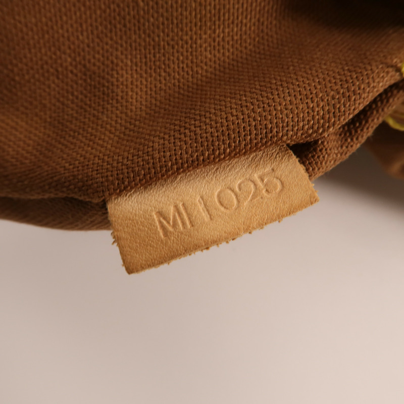 LOUIS VUITTON Monogram Batignolles金扣肩背袋-14
