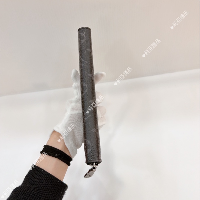 莉亞精品♡ Lv M62295 ㄇ拉對開長夾 二手-4