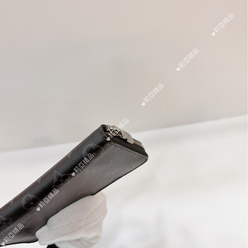 莉亞精品♡ Lv M62295 ㄇ拉對開長夾 二手-10