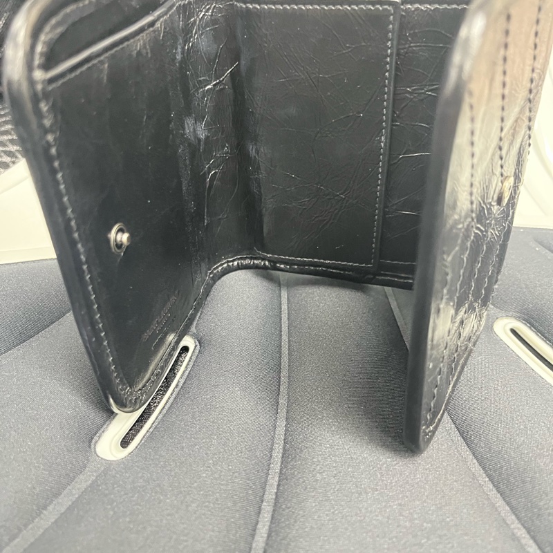 YSL聖羅蘭Saint Laurent Niki黑色揉製牛皮三折短夾#男女適用#-7