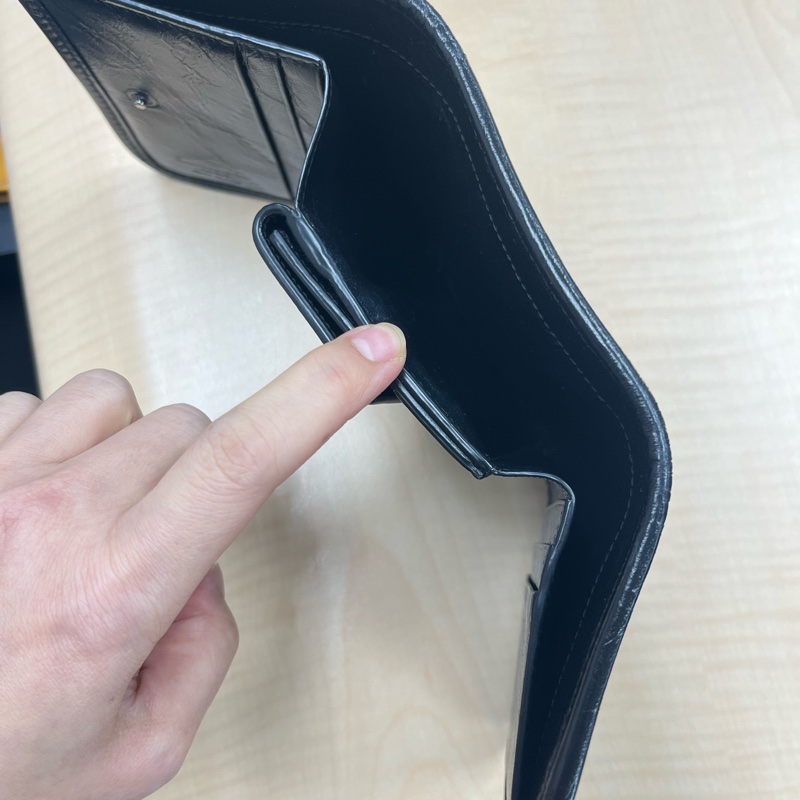 YSL聖羅蘭Saint Laurent Niki黑色揉製牛皮三折短夾#男女適用#-10