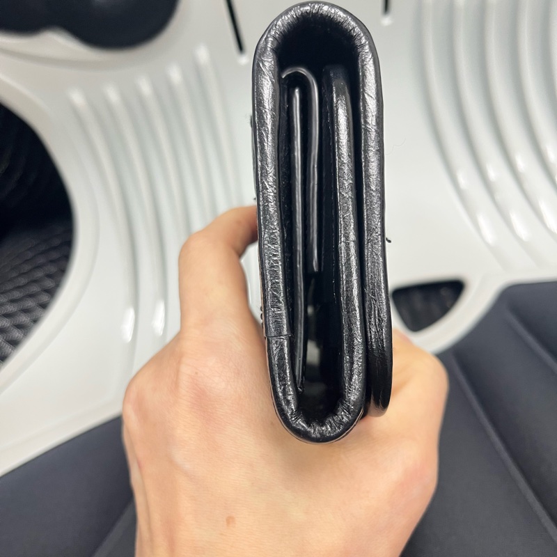 YSL聖羅蘭Saint Laurent Niki黑色揉製牛皮三折短夾#男女適用#-13