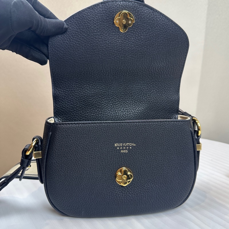 路易威登/Louis Vuitton Pont 9 小號黑色牛皮金扣斜背包 21x6x15cm-6