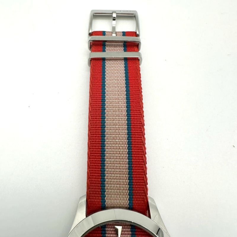 GUCCI G-Timeless YA1264070/126.4 不鏽鋼尼龍石英多色紅色男士腕錶-10