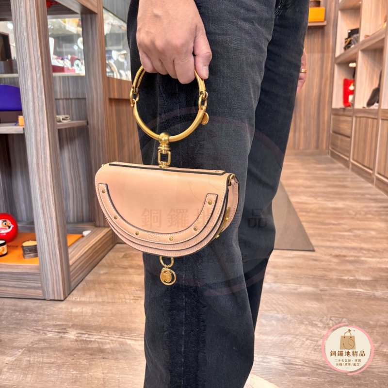CHLOE 克羅伊Nile Minaudiere 奶茶棕半月包手提包(附購證)-1