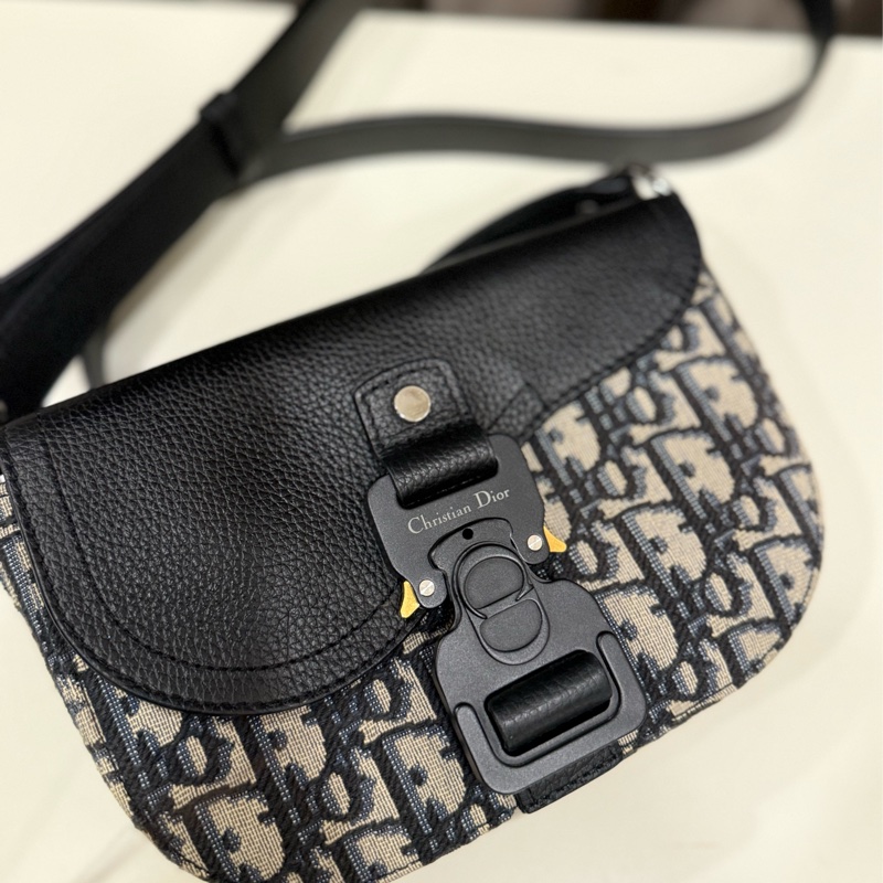 (極新美包）Dior Oblique緹花翻蓋郵差包mini-6