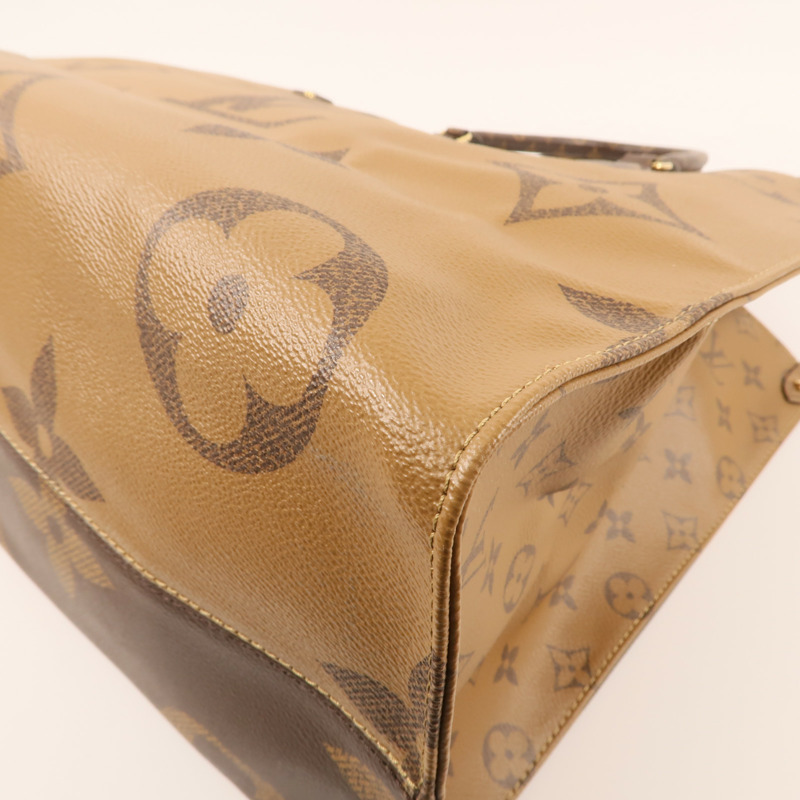 LOUIS VUITTON Monogram Giant OnTheGo GM金扣手挽肩背兩用袋-7
