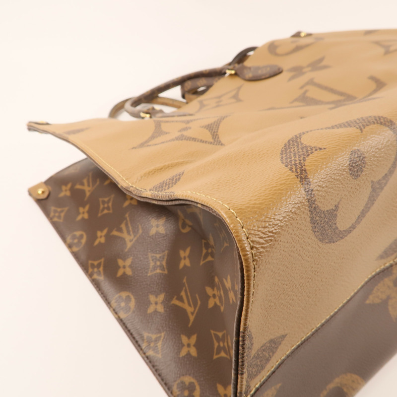 LOUIS VUITTON Monogram Giant OnTheGo GM金扣手挽肩背兩用袋-8