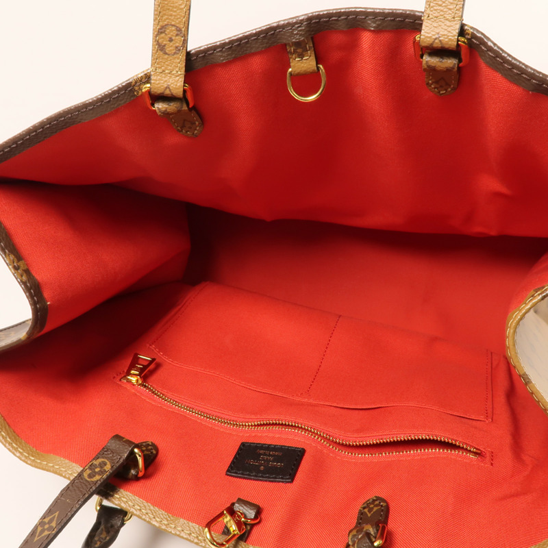 LOUIS VUITTON Monogram Giant OnTheGo GM金扣手挽肩背兩用袋-11