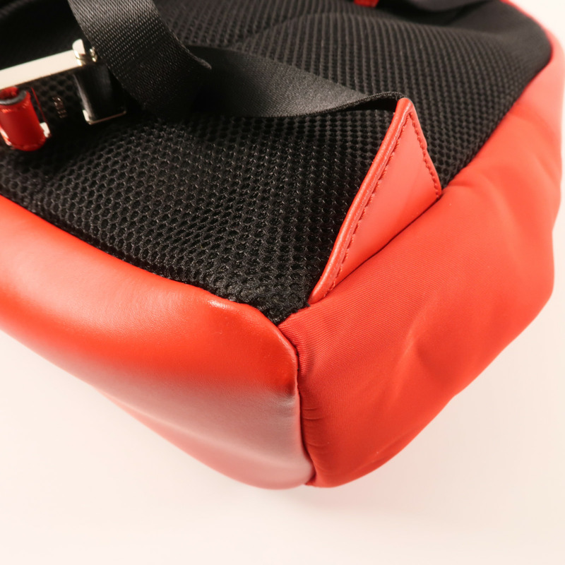 FENDI 牛皮皮革Backpack銀扣背包-7