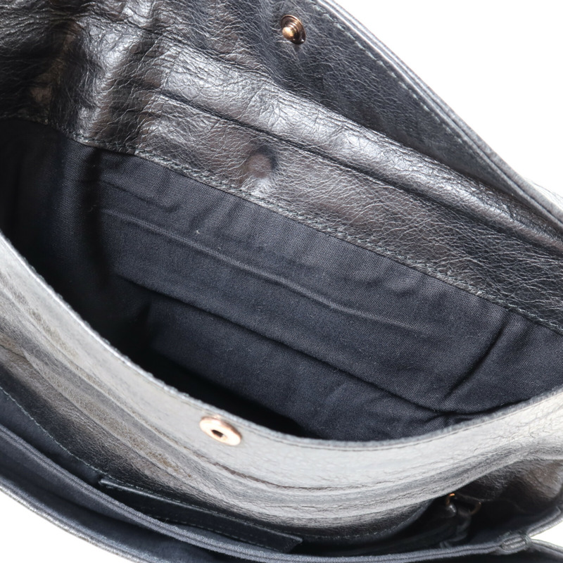 BALENCIAGA 牛皮皮革Envelope Clutch金扣手拿包-5