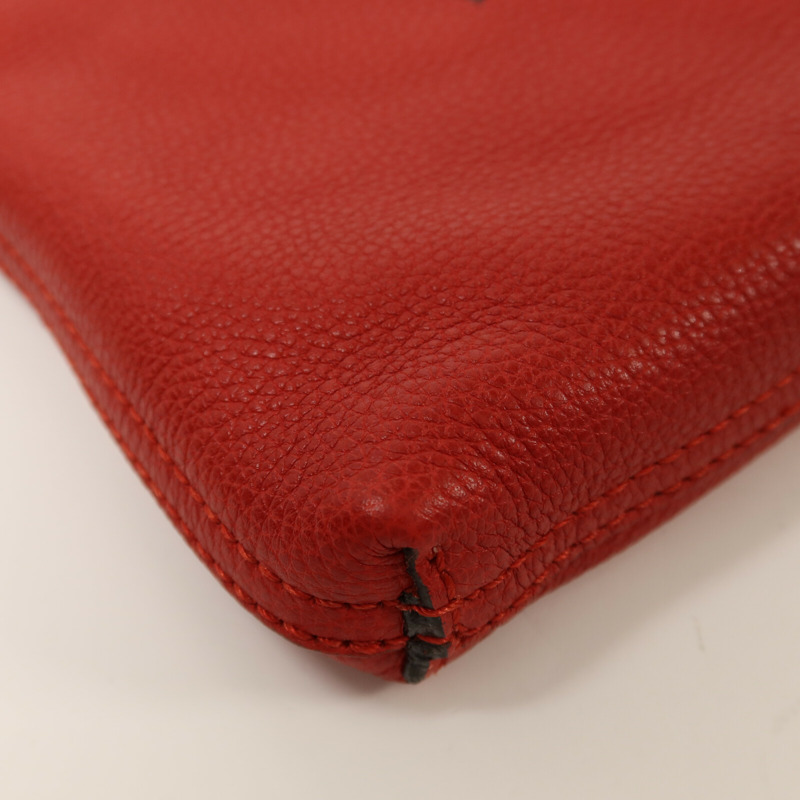 GUCCI 牛皮皮革Pouch金扣手拿包-9