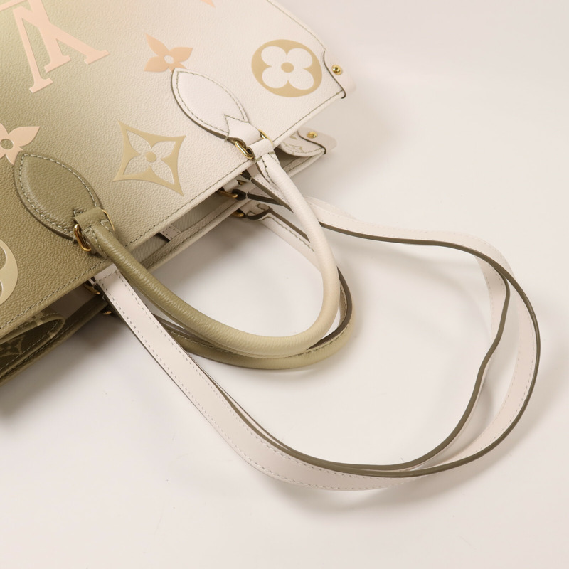 LOUIS VUITTON Monogram Empreinte Gradient On the Go MM金扣手挽肩背兩用袋-6