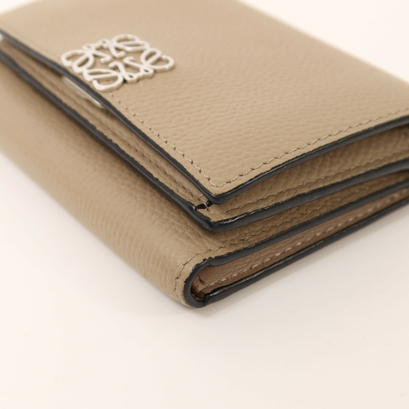 LOEWE 牛皮皮革Wallet銀扣錢包-13