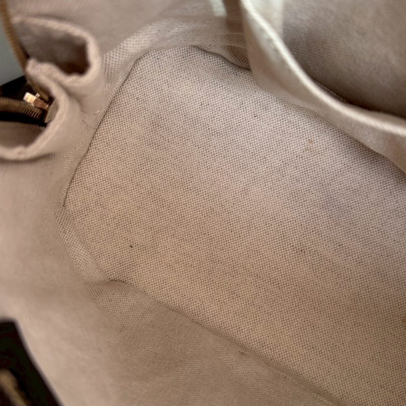 🎉全黑質感低調 GUCCI 黑色漆皮ALMA手提肩背斜背包-6