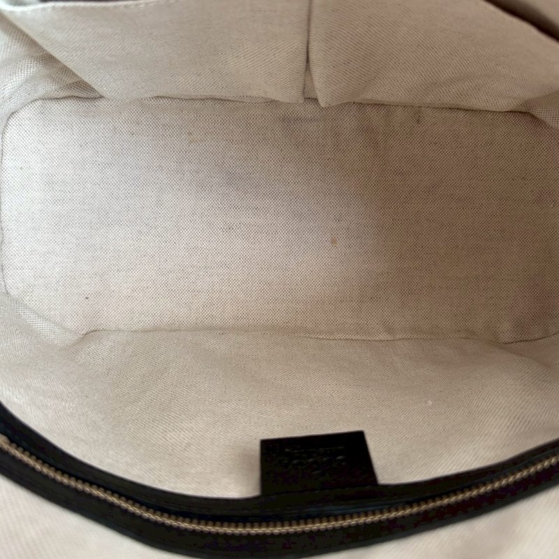 🎉全黑質感低調 GUCCI 黑色漆皮ALMA手提肩背斜背包-12