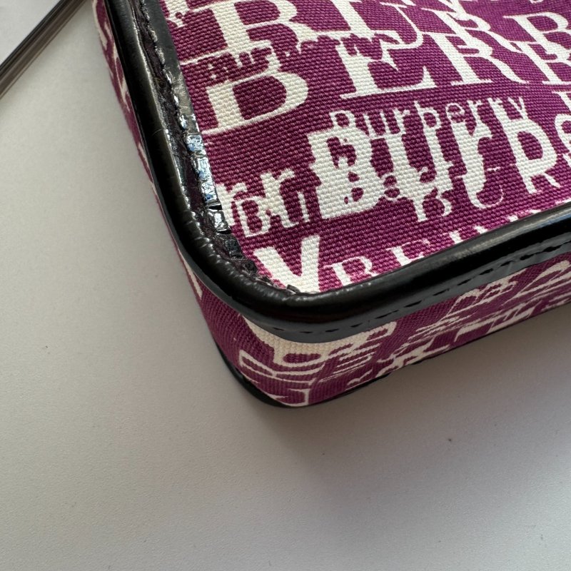 🎉超級便宜 BURBERRY 紫色字母帆布斜背包-3