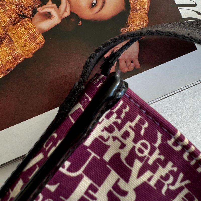 🎉超級便宜 BURBERRY 紫色字母帆布斜背包-8