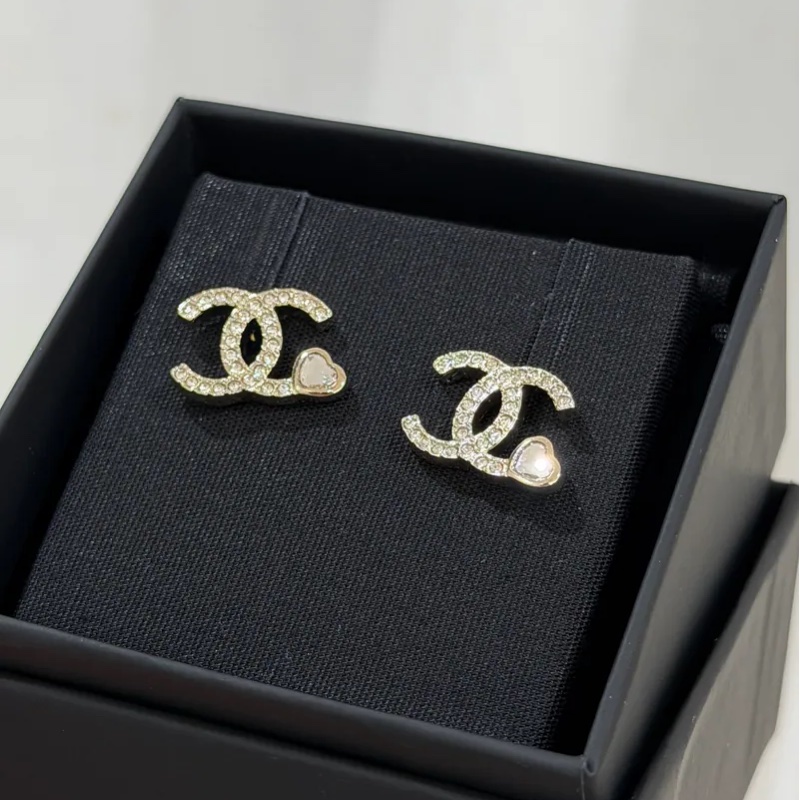 Chanel 全新🔥現貨 25p 愛心水鑽 耳針 (E02)-6