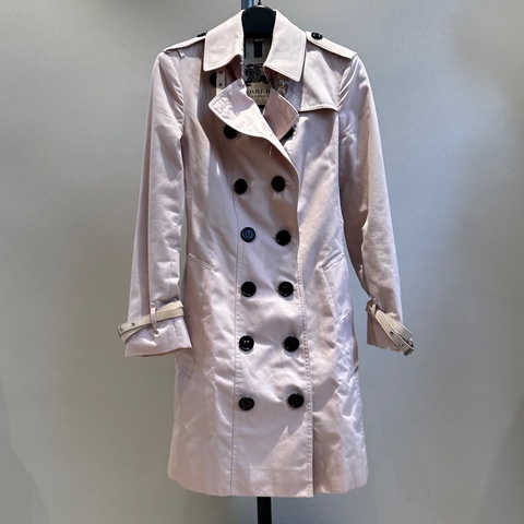 Burberry 粉色風衣外套 32碼
