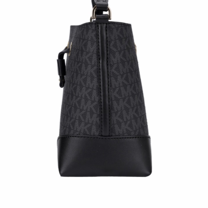 Michael Kors 女士 抽繩斜挎包均碼碼18X18X11CM-1