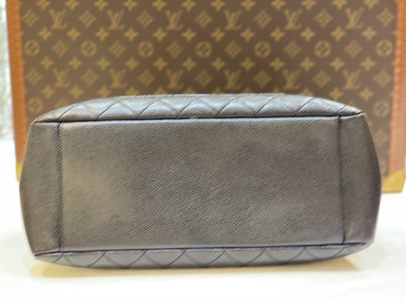 Chanel  香奈兒黑金荔枝皮GST托特包 18開 黑金配色+荔枝紋牛皮-4