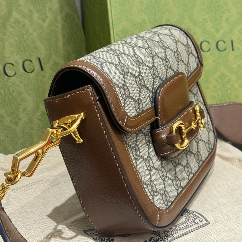 ｛包況優♥️💚}  Gucci 1955 mini 馬銜扣雙背帶斜背包-2