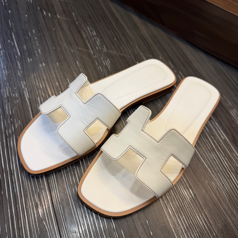 Hermes 白小牛皮Oran涼鞋H202230-0