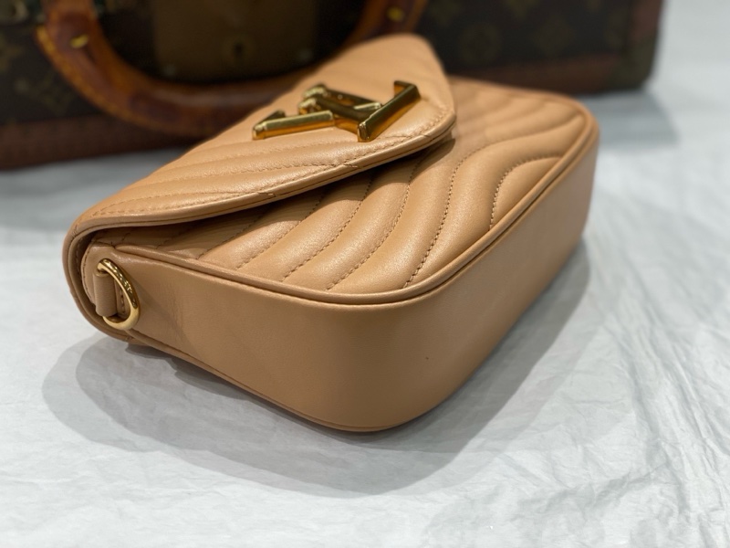 98新 LouisVuitton路易威登 new wave 焦糖色 三合一 經典屁股包 日常空勤百搭時尚 雙肩帶單肩斜-3