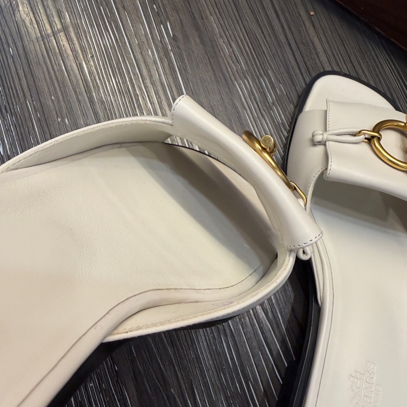 Hermes 白牛皮Isle Sandal涼鞋-4