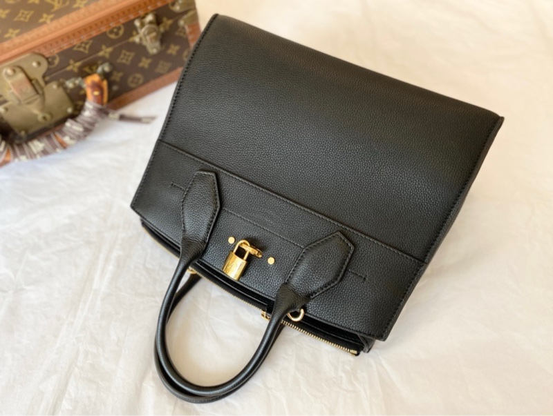 98新 LV/路易威登 city steamer 中號手提 單肩包💖 尺寸：31*26.5-3