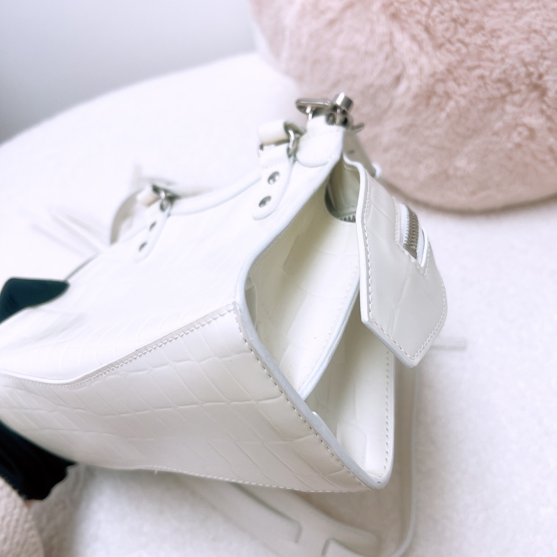Balenciaga neo classic city 迷你白色機車包-8