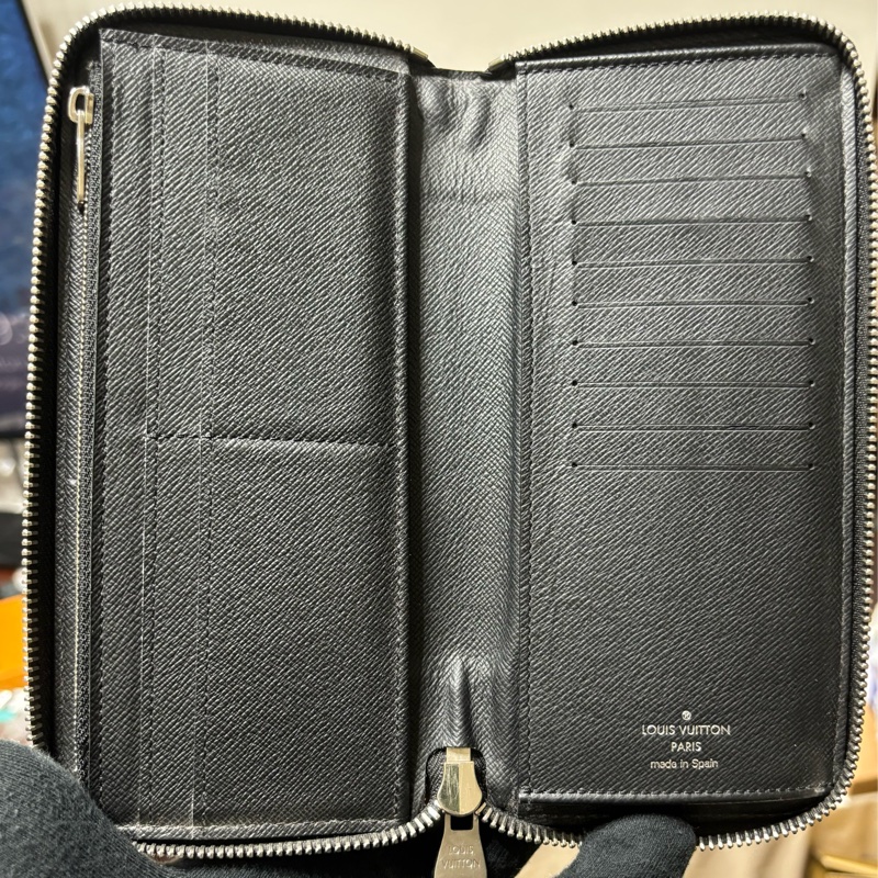🔥質感實用 LV 路易威登 Louis Vuitton 黑棋盤格拉鏈14卡長夾-2
