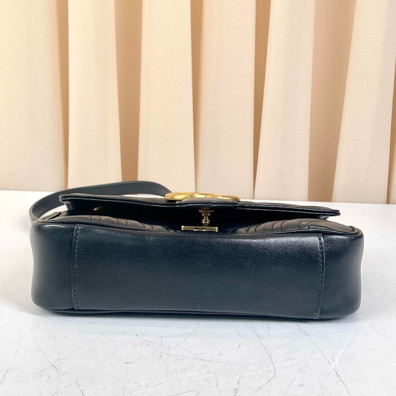 古馳Gucci GG Marmont22馬蒙22黑金鏈條包 黑色牛皮 金色雙G徽標 可單肩斜挎-7