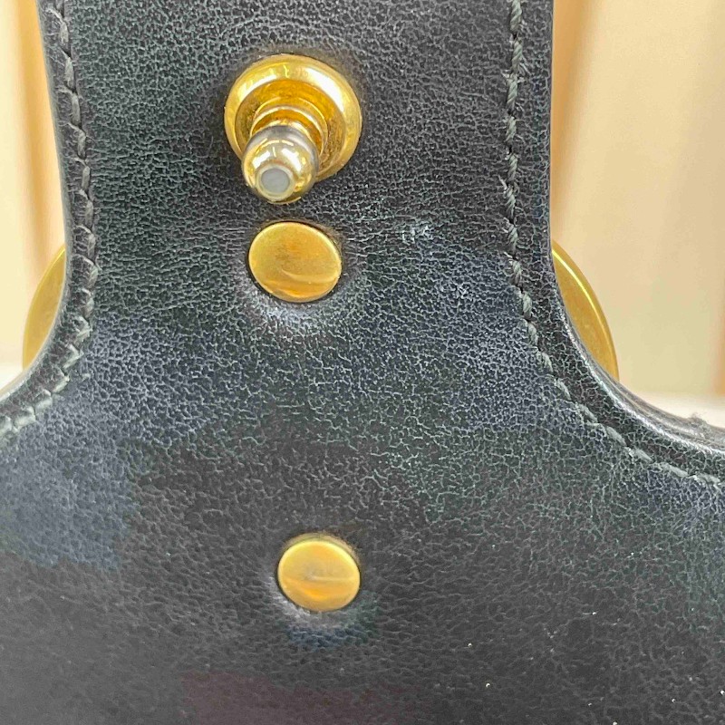 古馳Gucci GG Marmont22馬蒙22黑金鏈條包 黑色牛皮 金色雙G徽標 可單肩斜挎-16