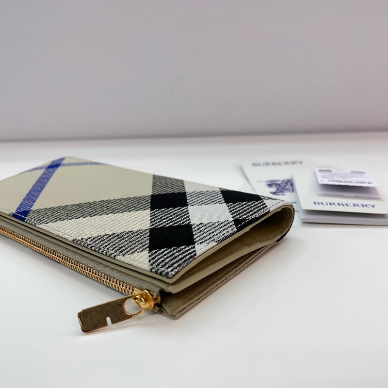 Burberry Bi fold long wallet ( Beige )-1
