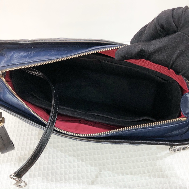 Chanel/香奈兒海軍藍拼黑復古小牛皮中號流浪包，尺寸28*10*23，-8