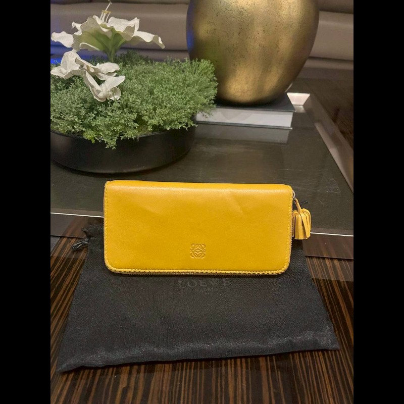 Loewe 小羊皮拉鏈長夾-0