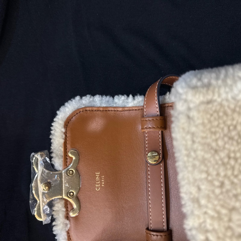CELINE 迷你手袋 羊羔毛 熊寶寶 小廢包-0