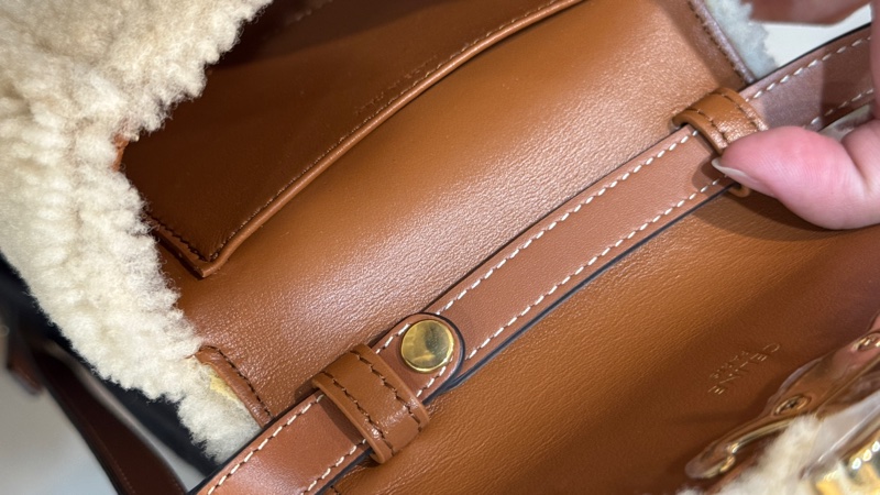 CELINE 迷你手袋 羊羔毛 熊寶寶 小廢包-3