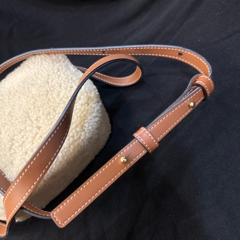 CELINE 迷你手袋 羊羔毛 熊寶寶 小廢包-10