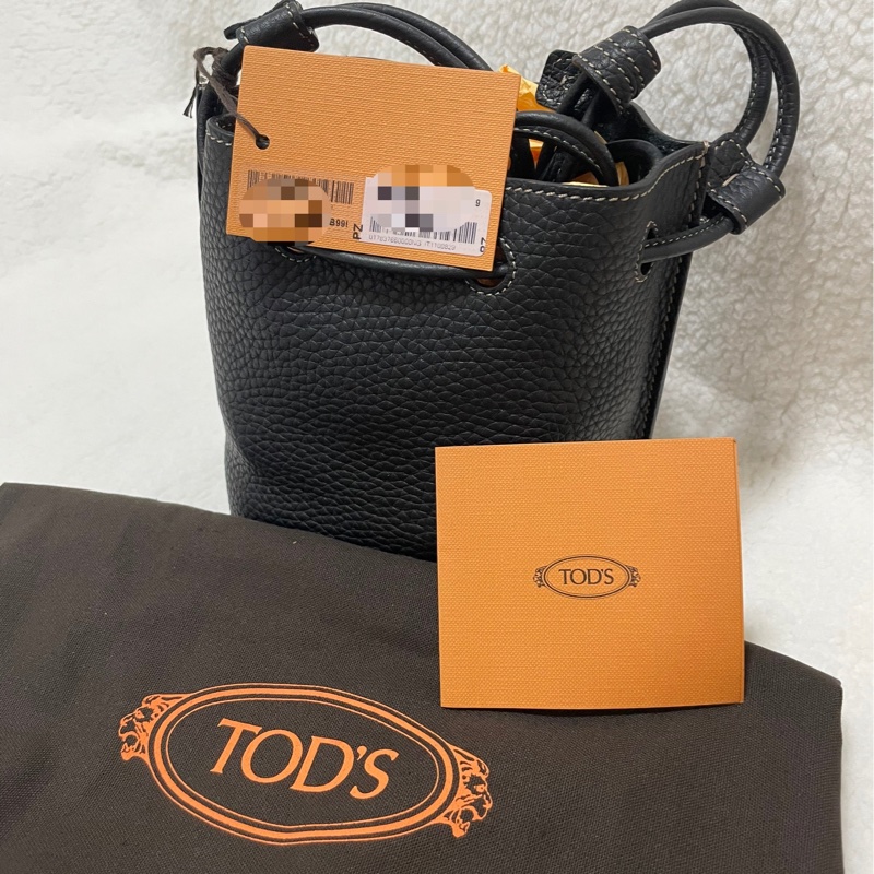 Tod’s荔紋牛皮水桶側背包 （黑色）-12