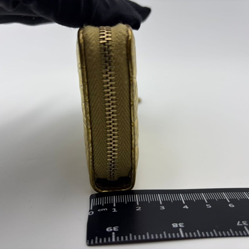 香奈兒 經典款金色鱷魚紋壓花短款拉鍊錢包-5