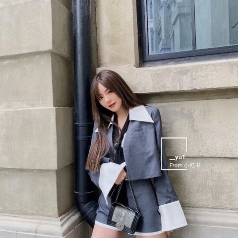 Chanel 限量leboy珍珠魚皮紋包保卡黑色 銀扣 20*13*7 98新配件塵袋