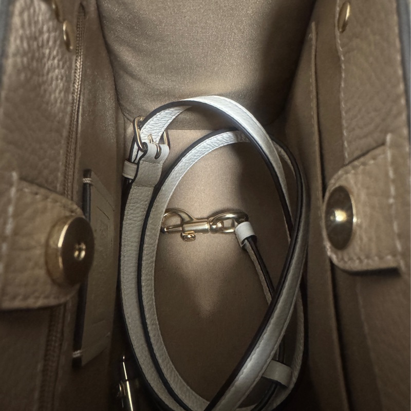 COACH Dempsey Tote 22 緹花拼皮革二用托特包-4