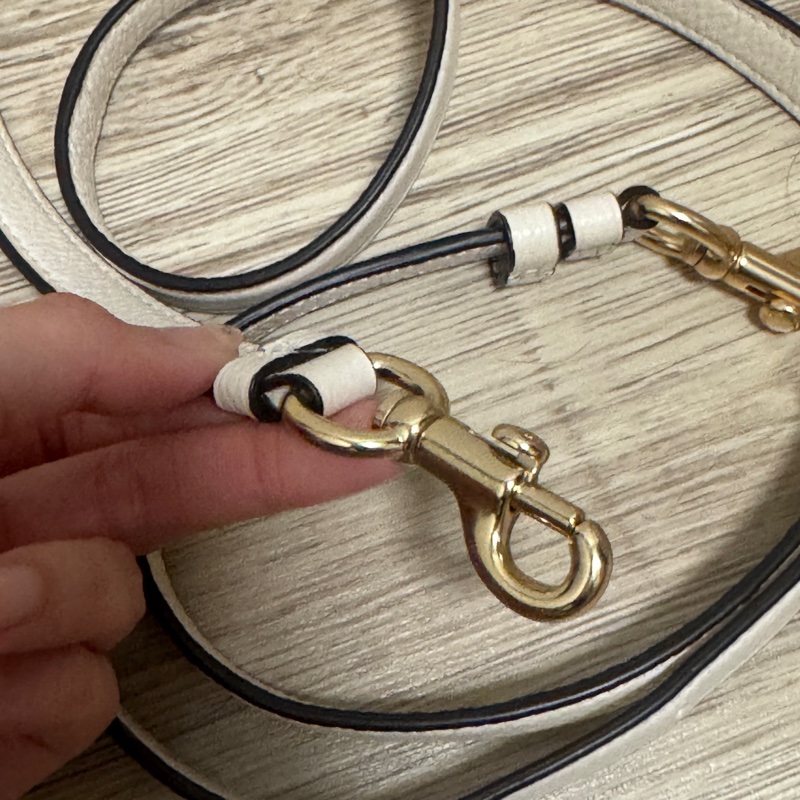 COACH Dempsey Tote 22 緹花拼皮革二用托特包-12